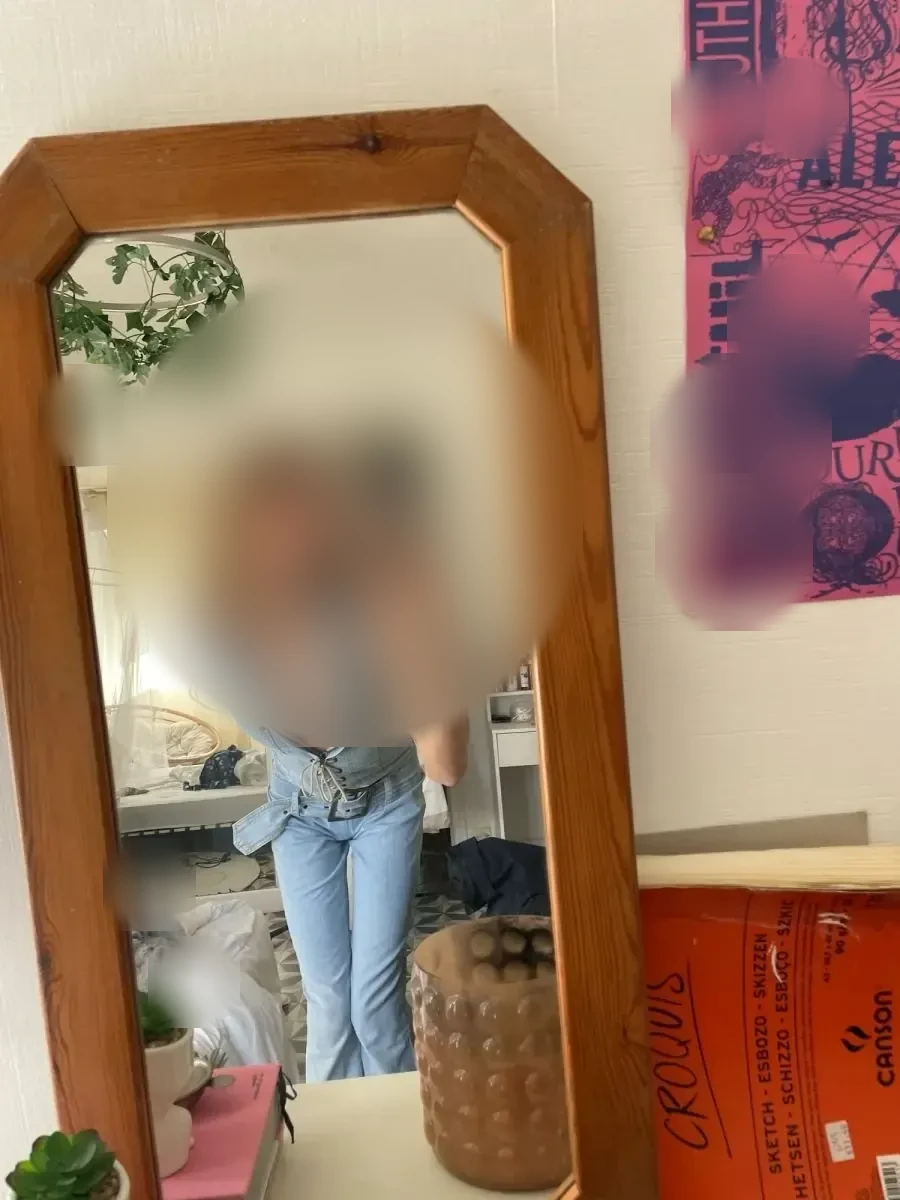 Sarah &mdash; Photo 1